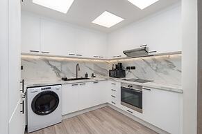 Studio in Difc That Sleeps 4 Comfortably