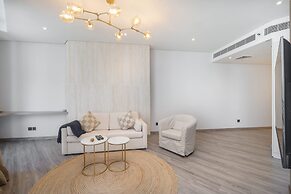 Studio in Difc That Sleeps 4 Comfortably