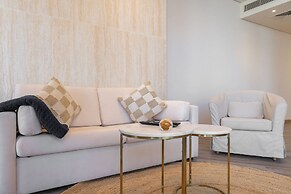Studio in Difc That Sleeps 4 Comfortably