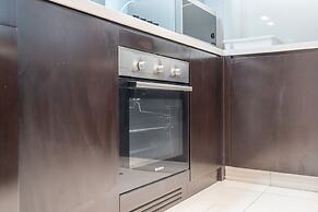 Spacious and Modern 3 Bedroom Perfect for Family