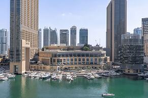 Chic Marina-view Studio in Bay Central Marina