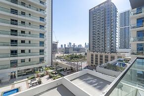 Outstanding Studio in Empire Residence JVC
