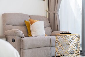 Delightful Studio in Park Views That Sleeps 2