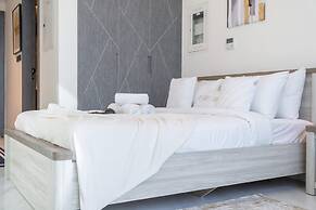 Delightful Studio in Park Views That Sleeps 2