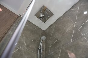 Sleek Studio in The Ivy Tower JVT