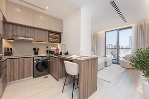 Sleek Studio in The Ivy Tower JVT