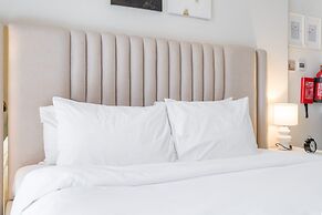 Magnificent and Elegant Studio in Al Barsha South