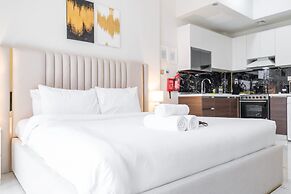 Magnificent and Elegant Studio in Al Barsha South