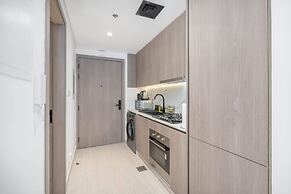 Charismatic Studio in Laya Heights Perfect for 2