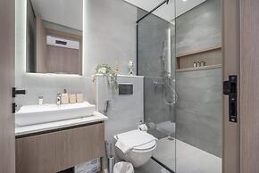 Charismatic Studio in Laya Heights Perfect for 2