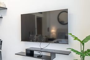 Charismatic Studio in Laya Heights Perfect for 2