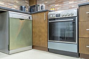 Serene Studio in Botanica JVC Perfect for Three