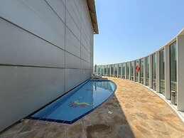 Stylish Studio Apartment in Tecom s Prime Location