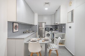 Stylish Studio Apartment in Tecom s Prime Location