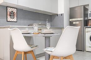 Stylish Studio Apartment in Tecom s Prime Location