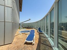 Stylish Studio Apartment in Tecom s Prime Location