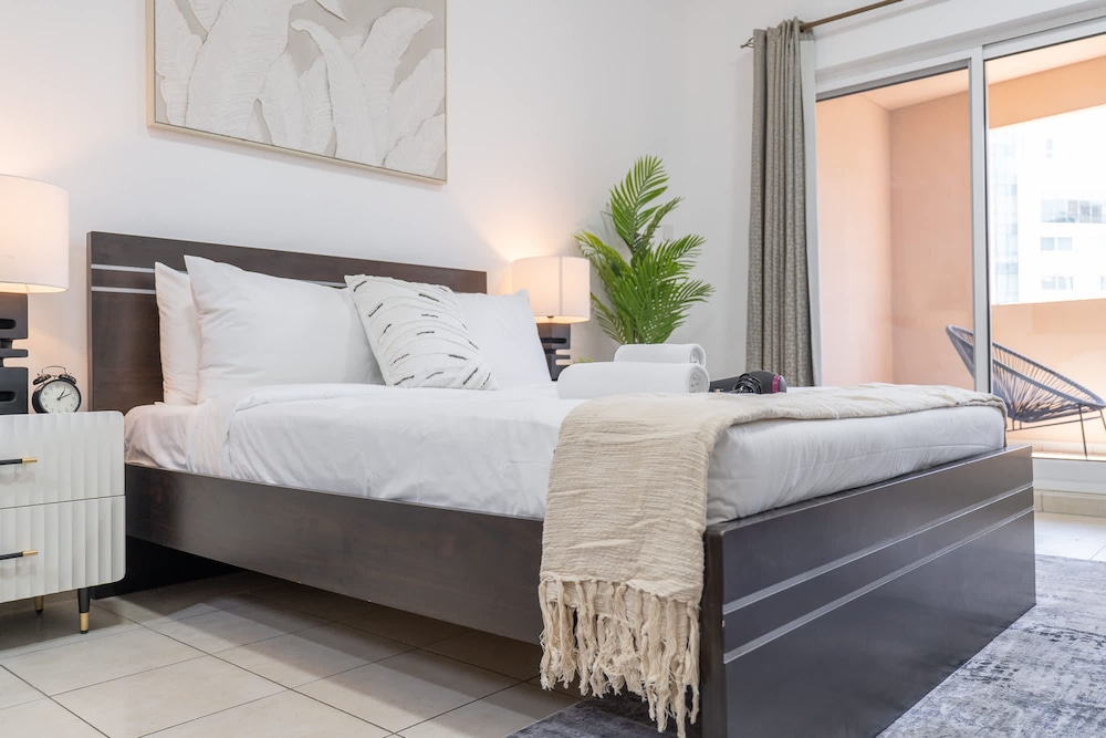 A Gorgeous Studio in Zen 20 That Sleeps 2