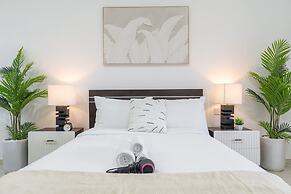 A Gorgeous Studio in Zen 20 That Sleeps 2