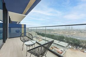 Lovely Apartment in Binghatti Corner That Sleeps 4