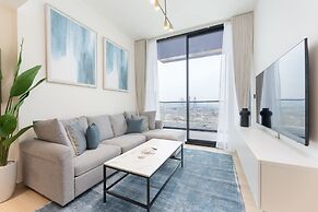 Lovely Apartment in Binghatti Corner That Sleeps 4