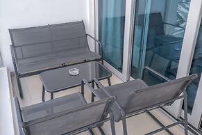Gorgeous 1 Bedroom in DEC Tower With Marina Views