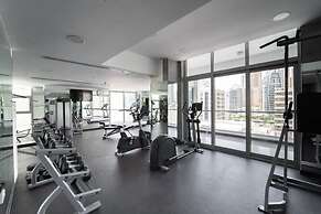 Gorgeous 1 Bedroom in DEC Tower With Marina Views
