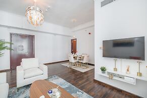 Gorgeous 1 Bedroom in DEC Tower With Marina Views