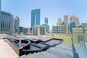 Gorgeous 1 Bedroom in DEC Tower With Marina Views