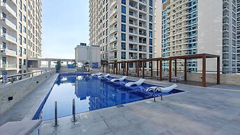 Gorgeous 1 Bedroom in DEC Tower With Marina Views