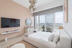 An Exceptional Studio in JVC That Sleeps 2