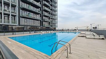 An Exceptional Studio in JVC That Sleeps 2