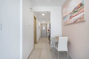 An Exceptional Studio in JVC That Sleeps 2