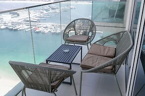 Mesmerizing 2BR in Emaar Beachfront With Sea Views