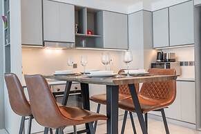 Mesmerizing 2BR in Emaar Beachfront With Sea Views