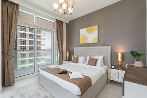 Mesmerizing 2BR in Emaar Beachfront With Sea Views
