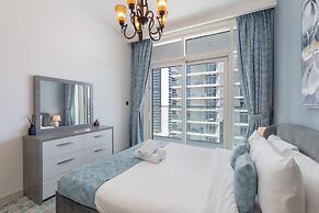 Mesmerizing 2BR in Emaar Beachfront With Sea Views