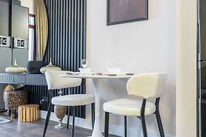 Extravagant Studio Stay for 2 in JVC