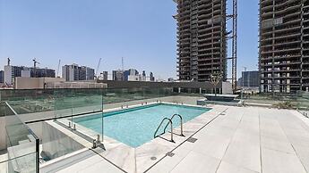 Stunning Studio in Regina Tower With Five Hotel View