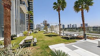 Stunning Studio in Regina Tower With Five Hotel View