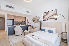 Stunning Studio in Regina Tower With Five Hotel View