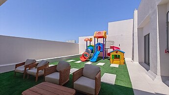 A Prime Studio That Sleeps 2 in Jebel Ali