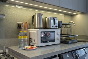 Modern and Stunning Studio in MAG 910 MBR City