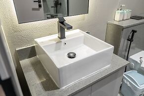 Modern and Stunning Studio in MAG 910 MBR City