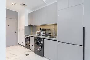 Modern and Stunning Studio in MAG 910 MBR City