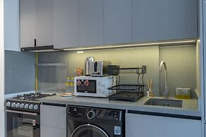 Modern and Stunning Studio in MAG 910 MBR City