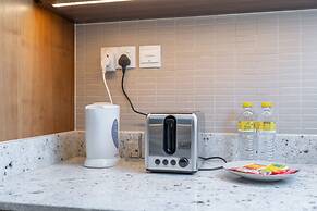 Gorgeous 1 Bedroom in Boulevard Point With City Views