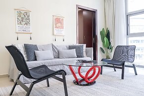 Lovely and Spacious 1BR in DEC Tower Near Marina Walk