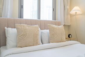 Lovely and Spacious 1BR in DEC Tower Near Marina Walk