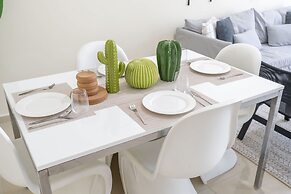 Lovely and Spacious 1BR in DEC Tower Near Marina Walk