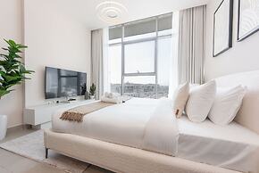 An Eye-captivating Studio in Living Garden 2